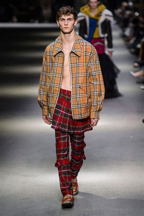 burberry london sale 2018|Burberry Fall 2018 LFW Livestream Video .